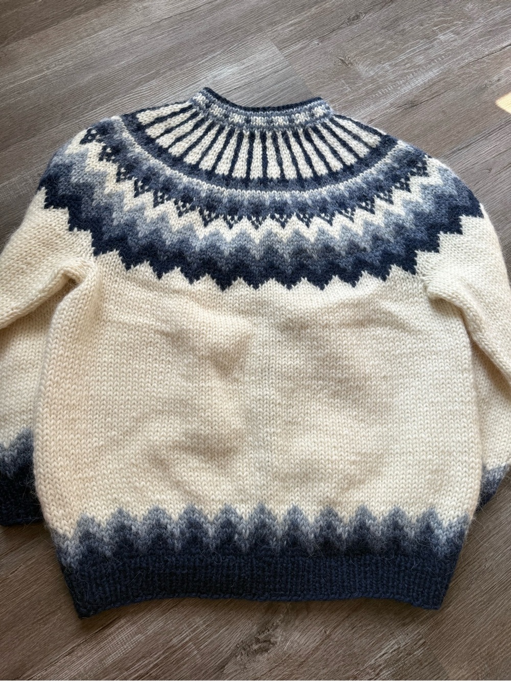 The Hand Knitting Assoc of Iceland Style Pure Wool Cardigan Sweater Navy Blue XL - Picture 10 of 15